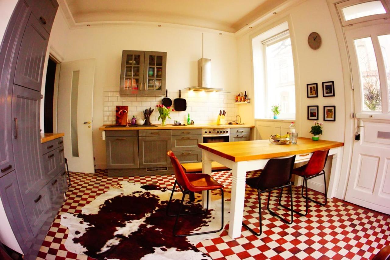 Grosszuegige 185M2-Altbauwohnung In Bestlage 7Zimmer-2Baeder-2Kuechen-2Wcs Hamburg Exterior foto