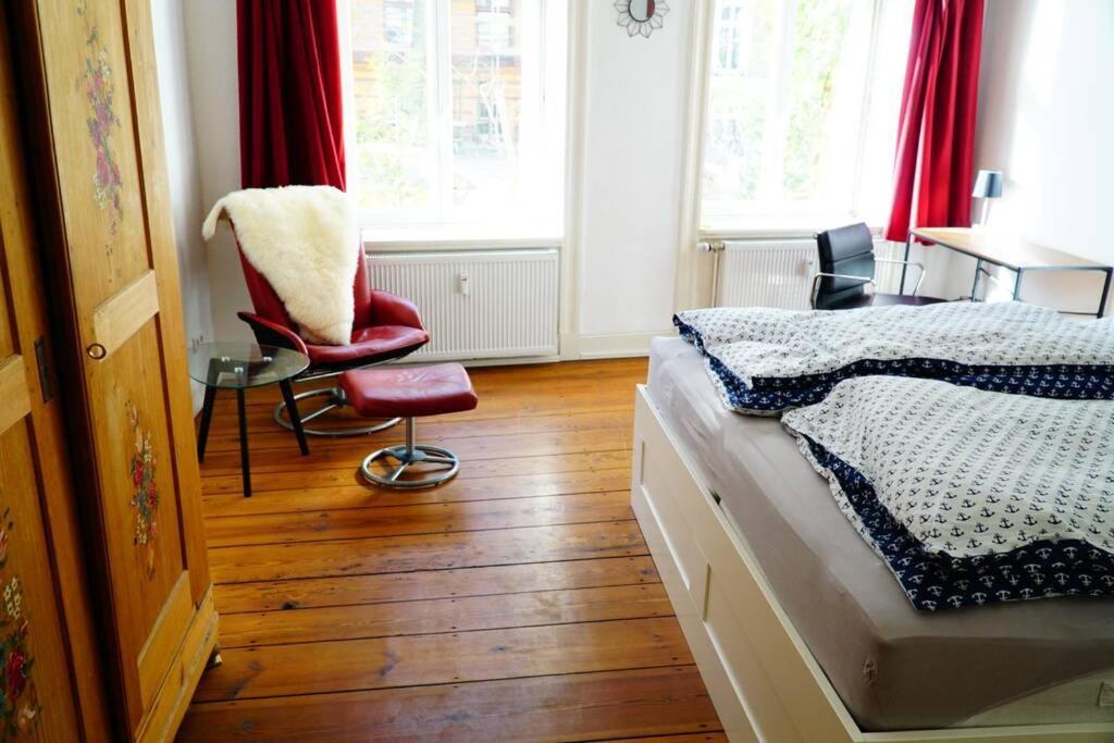 Grosszuegige 185M2-Altbauwohnung In Bestlage 7Zimmer-2Baeder-2Kuechen-2Wcs Hamburg Exterior foto