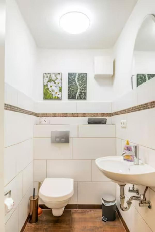 Grosszuegige 185M2-Altbauwohnung In Bestlage 7Zimmer-2Baeder-2Kuechen-2Wcs Hamburg Exterior foto