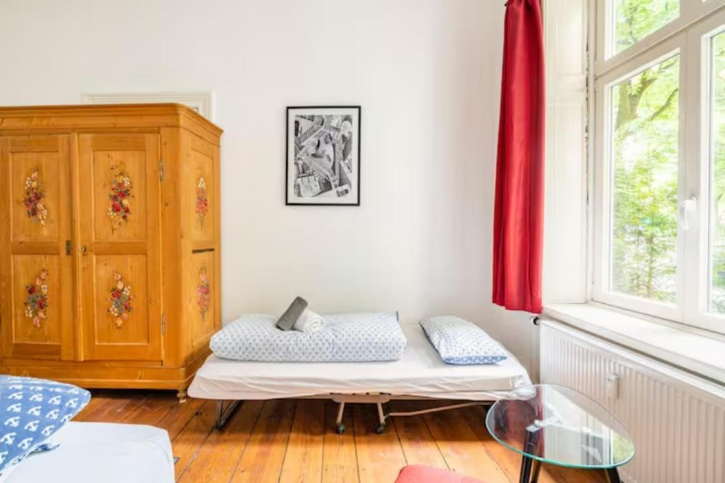 Grosszuegige 185M2-Altbauwohnung In Bestlage 7Zimmer-2Baeder-2Kuechen-2Wcs Hamburg Exterior foto