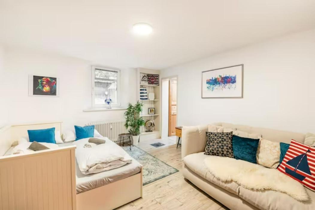 Grosszuegige 185M2-Altbauwohnung In Bestlage 7Zimmer-2Baeder-2Kuechen-2Wcs Hamburg Exterior foto